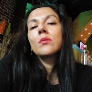 Meet your Posher, Alma